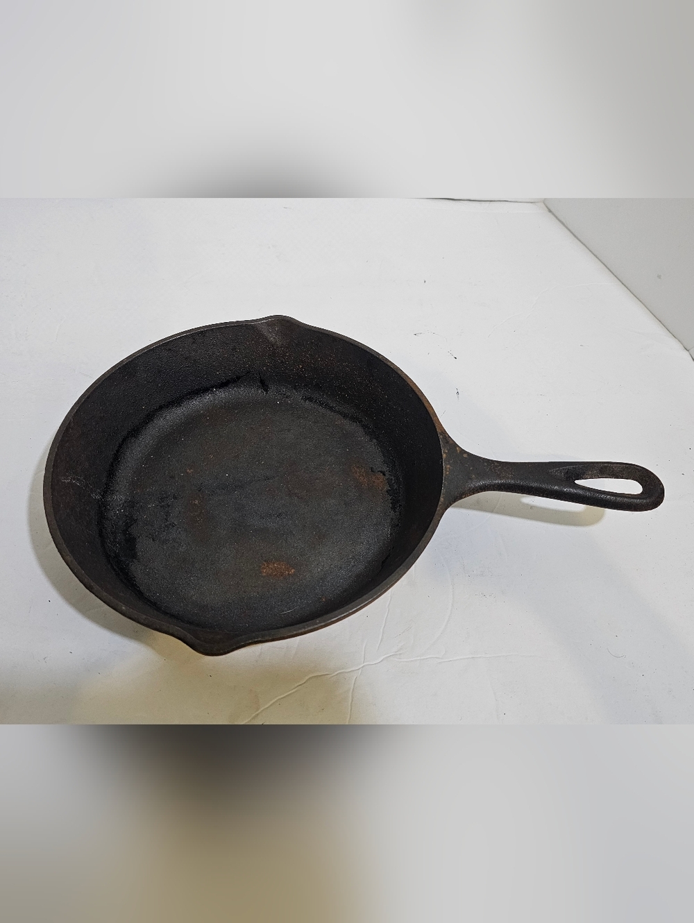 Vintage Lodge Cast Iron Small 9in. Skillet
